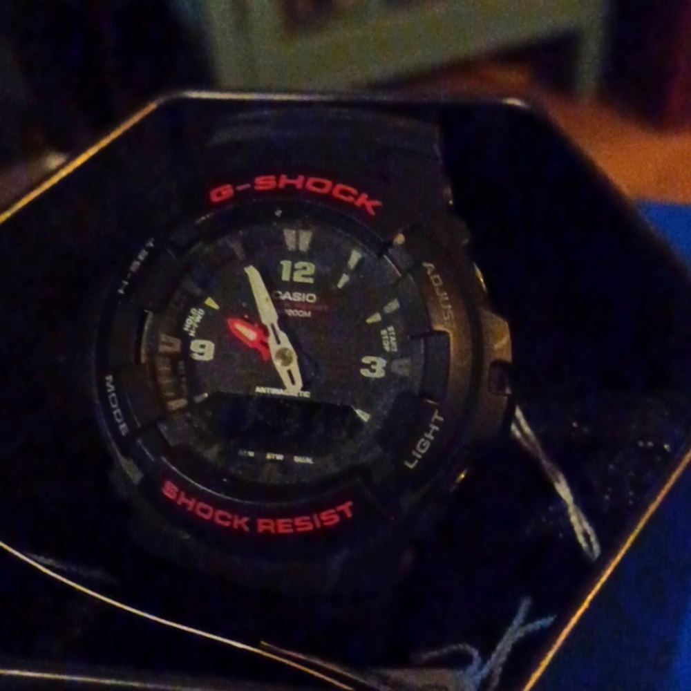 G-Shock G100 Casio watch in very good condition blk
